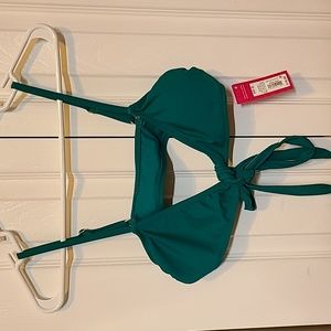 NWT, Bikini top, ties in front